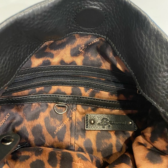 B Makowsky Black Leather Hobo Shoulder Bag - Picture 4 of 16